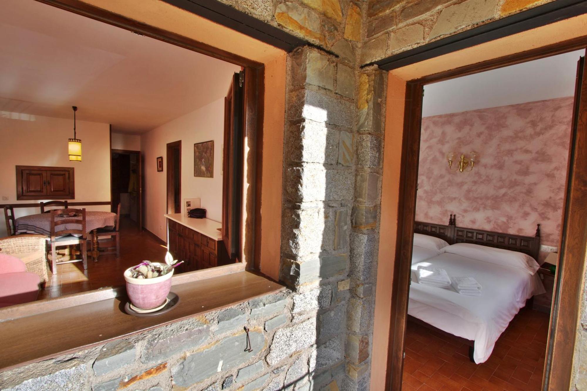 Apartaments La Peguera Bohí Pokoj fotografie