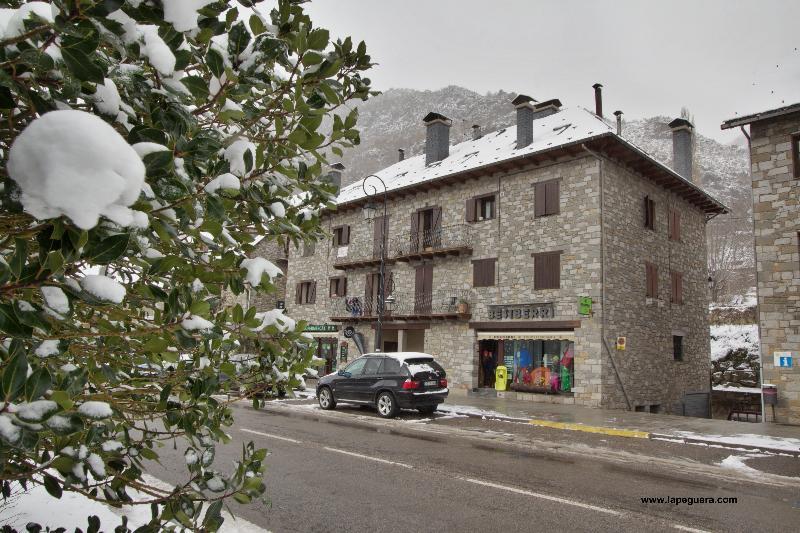 Apartaments La Peguera Bohí Exteriér fotografie